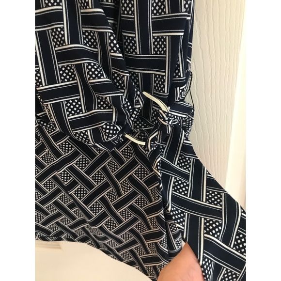 White House Black Market Halter top - Picture 2 of 4